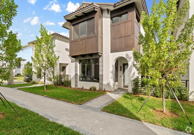 Building Photo - 4482 NW 80th Ave
