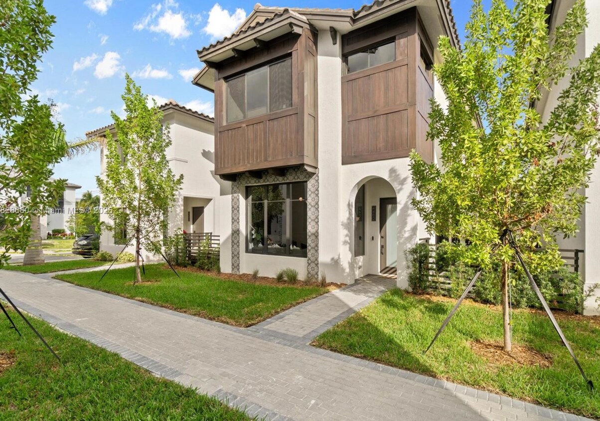 Foto principal - 4482 NW 80th Ave