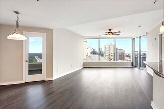 Building Photo - 3338 Peachtree Rd NE