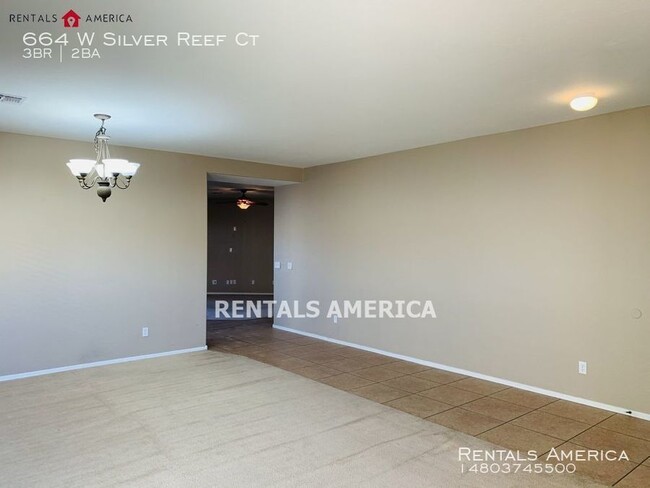 Foto del edificio - Casa Grande Single Level 3bed Den 2 Bath Home