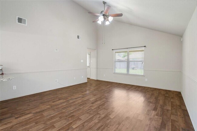 Building Photo - 7218 Alava Dr