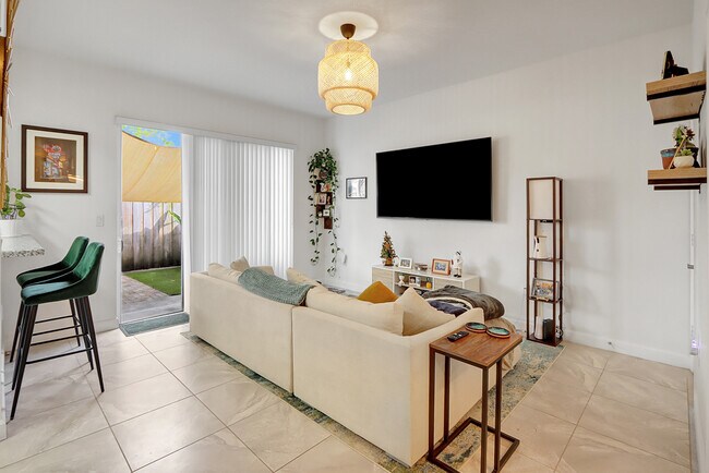 Foto del edificio - 7921 SW 120th Ave