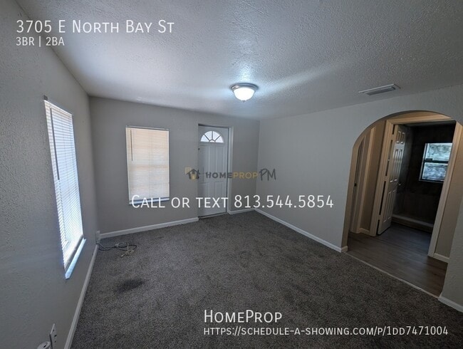 Foto del edificio - 3705 E North Bay St