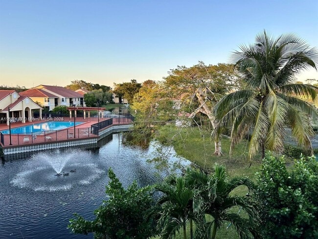 Foto del edificio - 5721 Riverside Dr