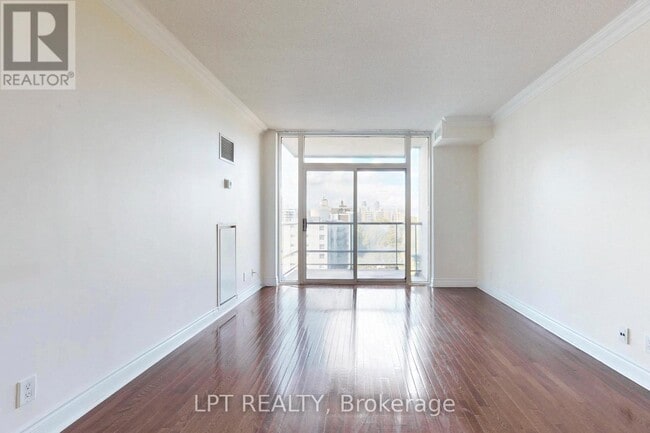 Building Photo - 10 Delisle Ave