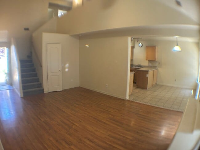 Foto del edificio - Nice 3 bedroom  with 2 car garage
