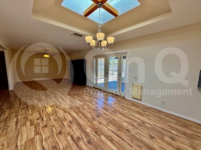 Foto del edificio - 2933 S Ext Rd