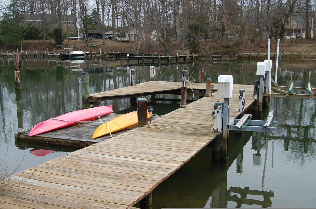 Foto principal - 673 Red Cedar Rd