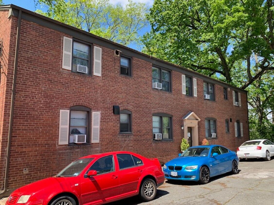 Foto principal - 1230 N Quinn St