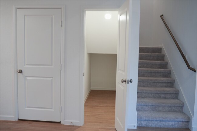 Foto del edificio - 3210 Spanish Oak Ln