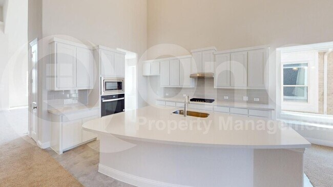 Foto del edificio - 8407 Cornerstone Dr