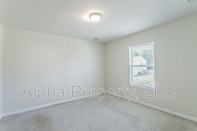 Foto del edificio - 304 Long Grove Ln