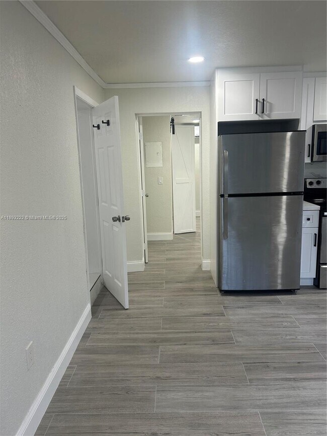 Foto del edificio - 1360 NW 132nd St