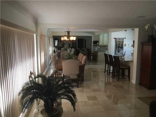 Building Photo - 2455 Del Lago Dr