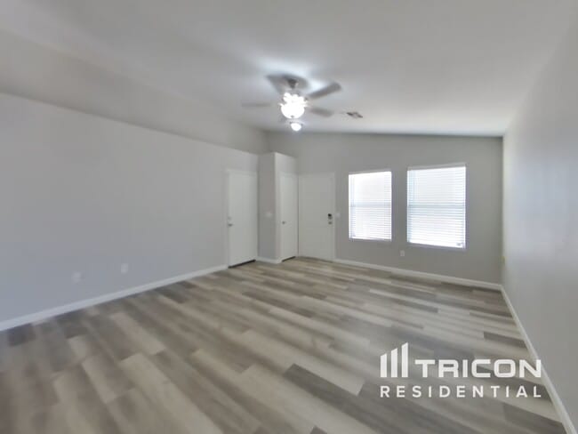 Building Photo - 12723 W Jenero Dr