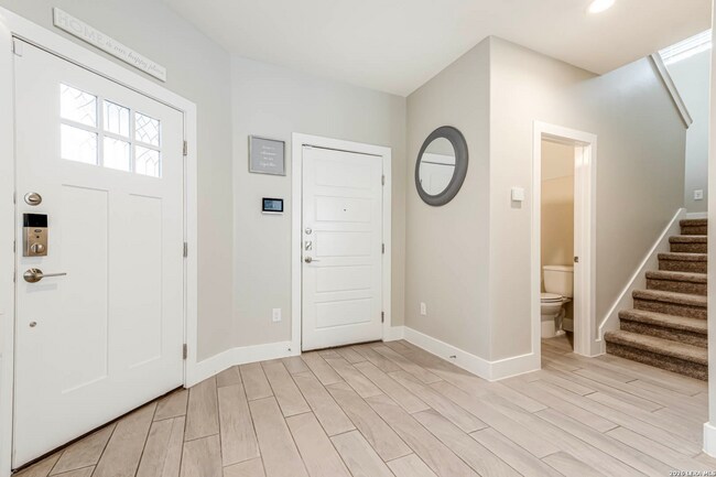 Foto del edificio - 1426 E Sandalwood Ln