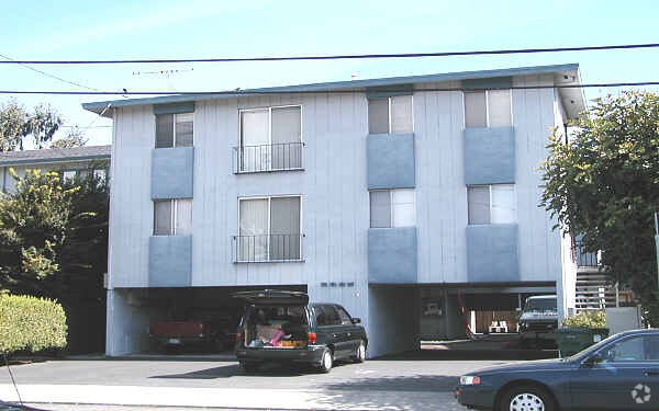 Foto del edificio - 2865 Blenheim Ave