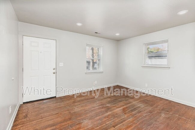 Photo - 2317 Julia Ave Townhome