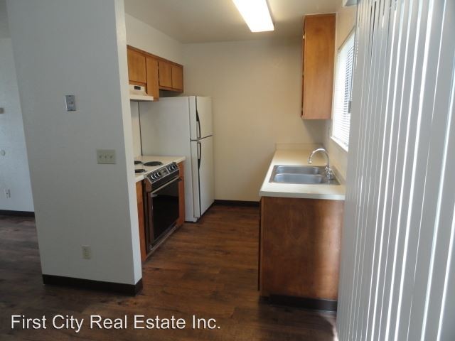 Building Photo - 182 Paddon Pl