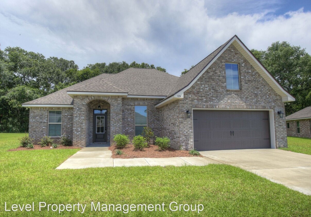 Primary Photo - 3 br, 2 bath House - 524 Crackwillow Ave.