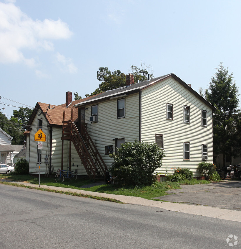 124 Davis St, Greenfield, Ma 01301 - Apartments In Greenfield, Ma 