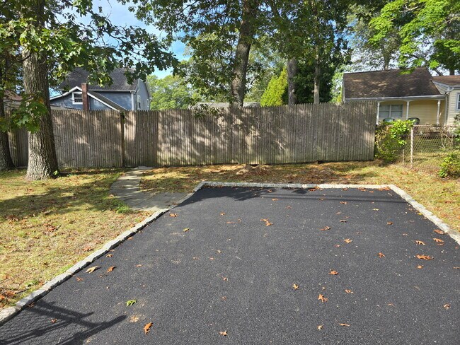 Foto del edificio - 15 Lulu Dr