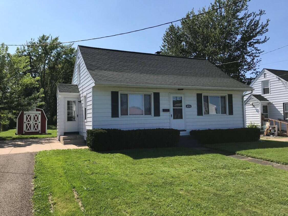 Primary Photo - 4214 Washington Ave