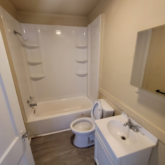 Foto del edificio - 4BR/2BA HOUSE near 38th/Keystone! Meadows area