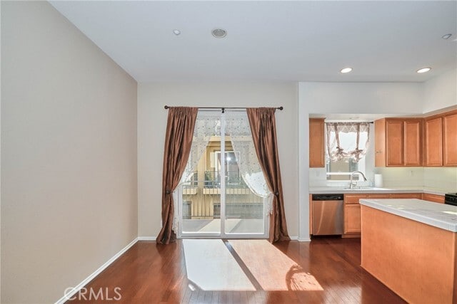 Building Photo - 1128 Armstrong Dr