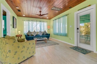 Building Photo - 2567 Cay Cove