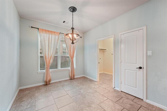 Building Photo - 17319 Cascading Springs Ln