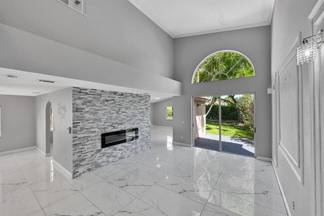 Building Photo - 1602 SW 159th Ave