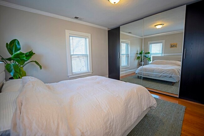 Foto del edificio - 5 Norwood Ave