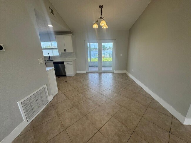 Foto del edificio - 9431 NW 10th St