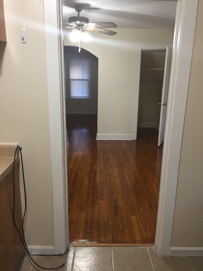 Foto del edificio - 10715 Wadsworth Ave