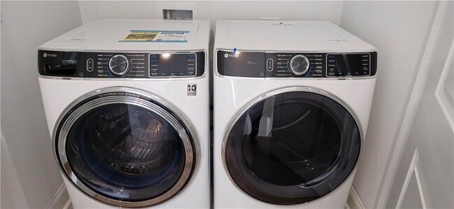 Foto del edificio - 4249 Millcroft Pl