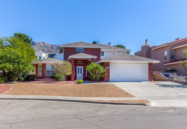Building Photo - Home For Rent - Vibrant 2-Story Westside R...