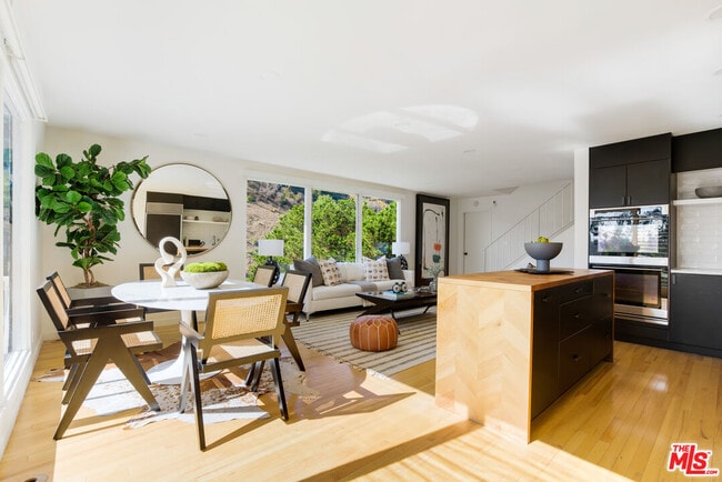 Foto del edificio - 1311 Braeridge Dr