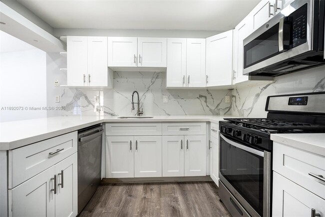 Photo - 6211 SW 116th Pl Townhome