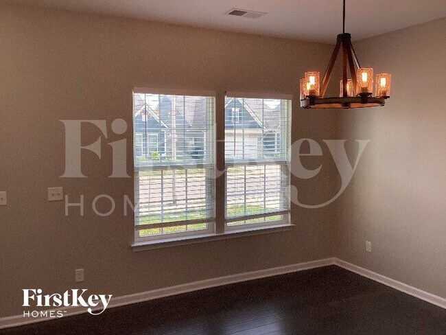 Foto del edificio - 2816 Bluestem Ln