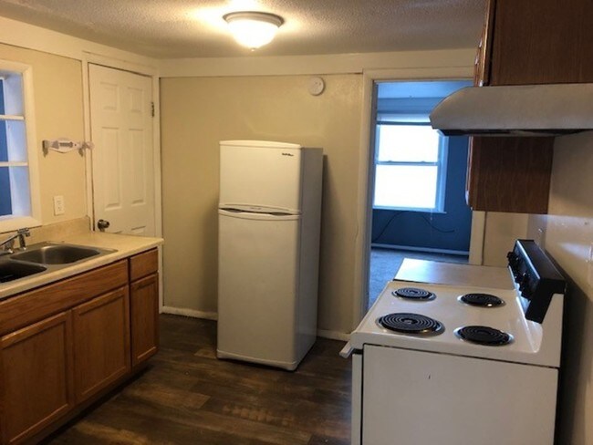 Foto del edificio - 825 N Walnut St