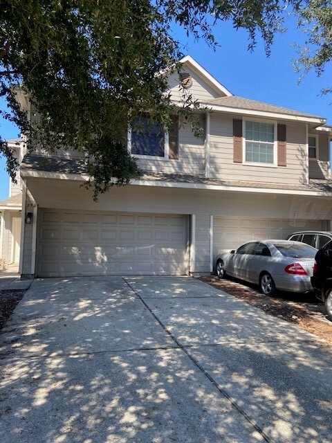 Foto del edificio - 2926 Loganberry Park Ln