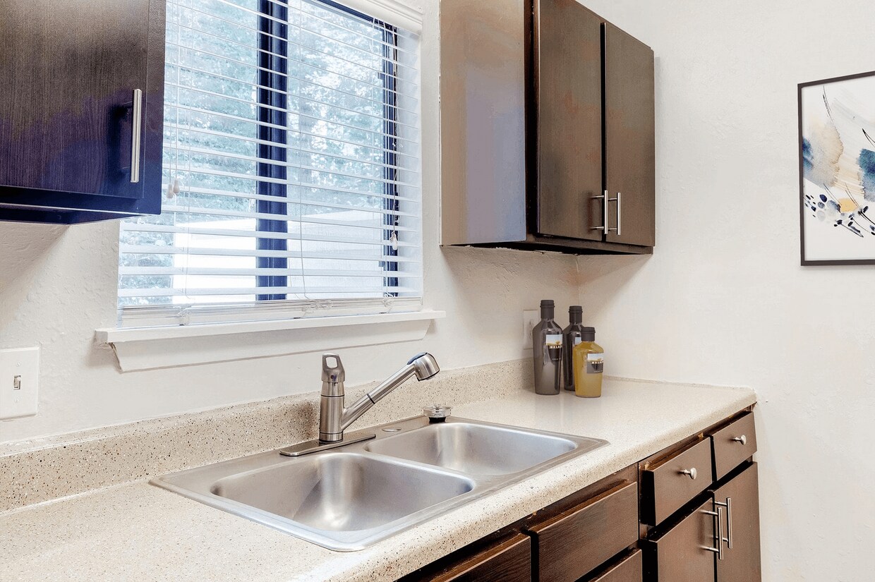 Foto principal - Regency Park Apartment Homes