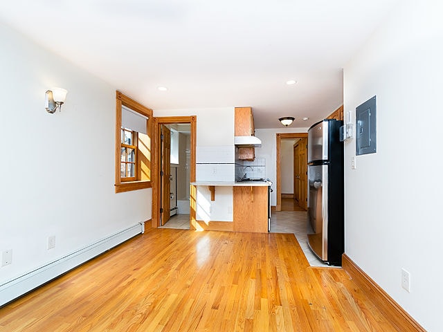 Primary Photo - 87 Myrtle St