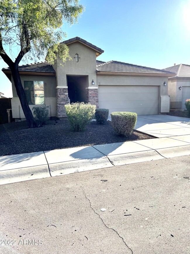 Building Photo - 17775 W Tasha Dr