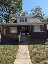 Building Photo - 3422 Pine Grove Ave