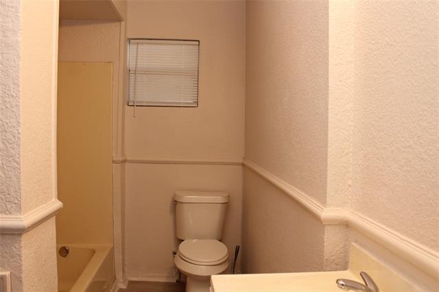Foto del edificio - 531 W Spurgeon St