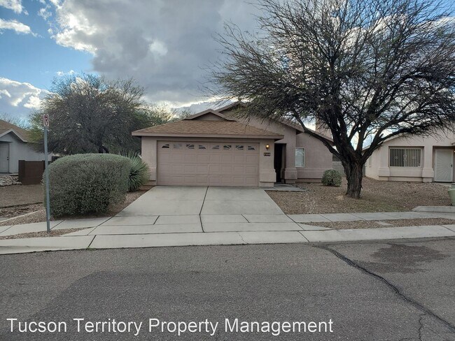 Building Photo - 3 br, 2 bath House - 2188 S. Saint Stephen...