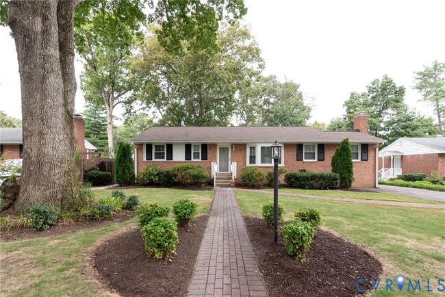 Building Photo - 2016 Denton Dr