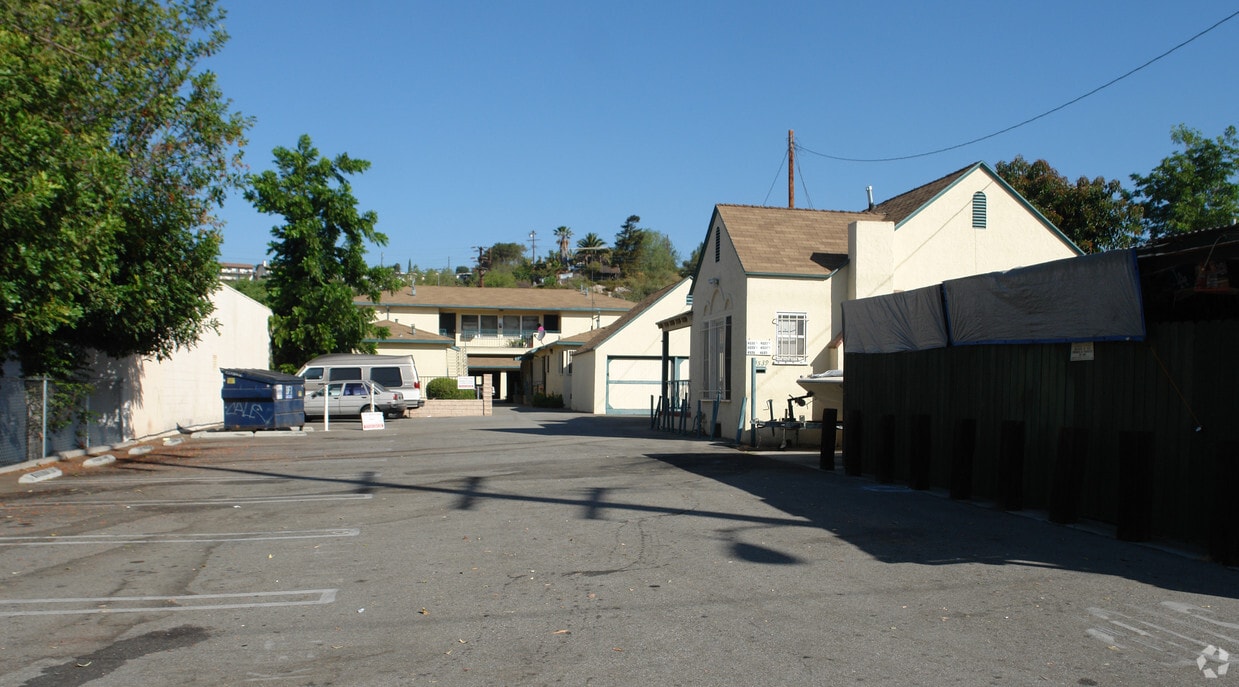 Building Photo - 4535 Eagle Rock Blvd